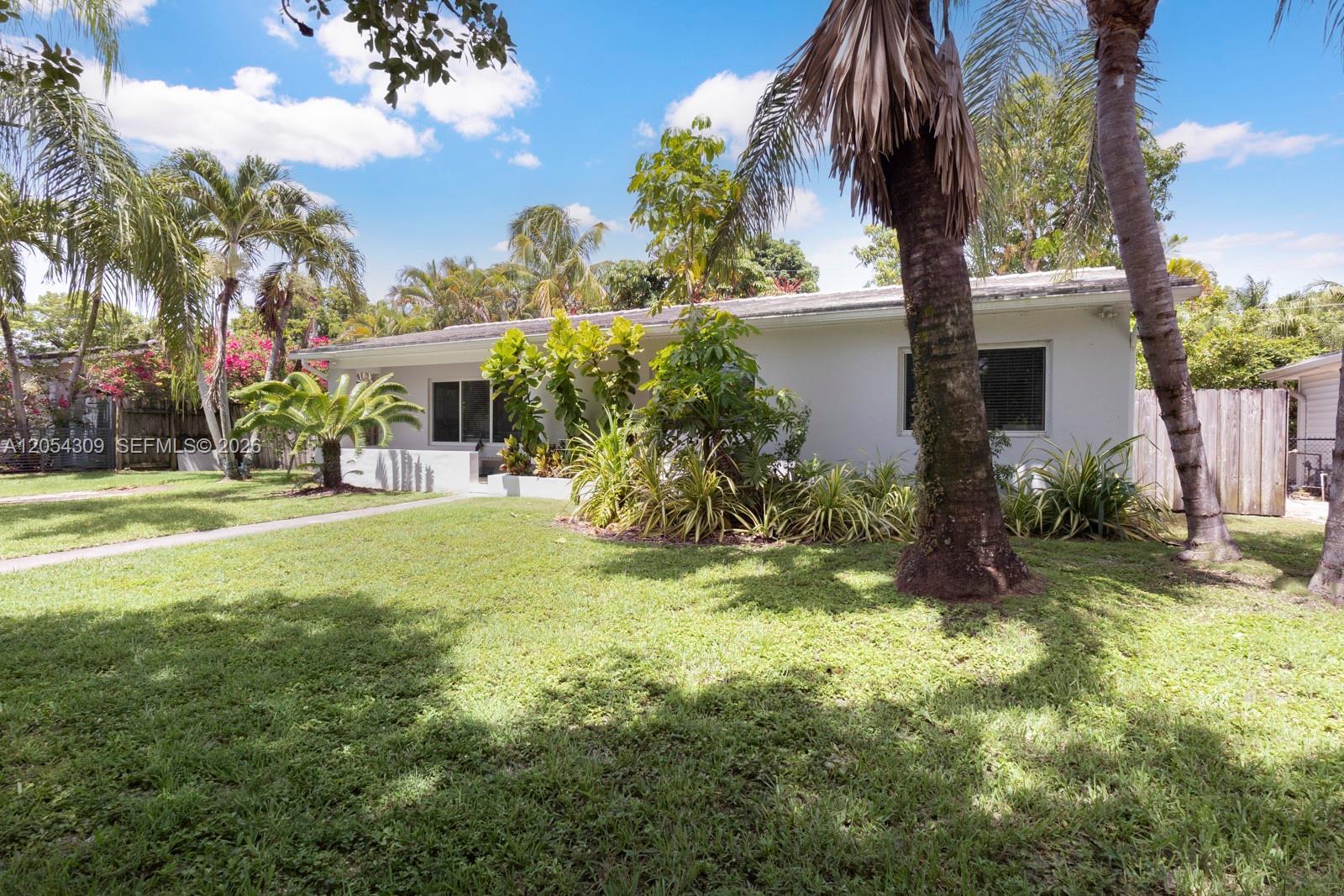 8315 SW 62nd Ct, Miami FL 33143 photo 2
