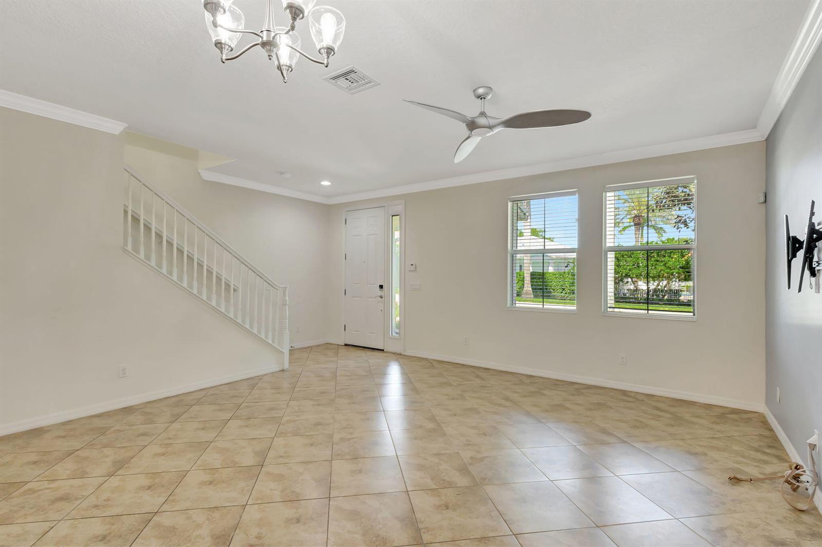 1212 S COMMUNITY Drive, Jupiter FL 33458 photo 4