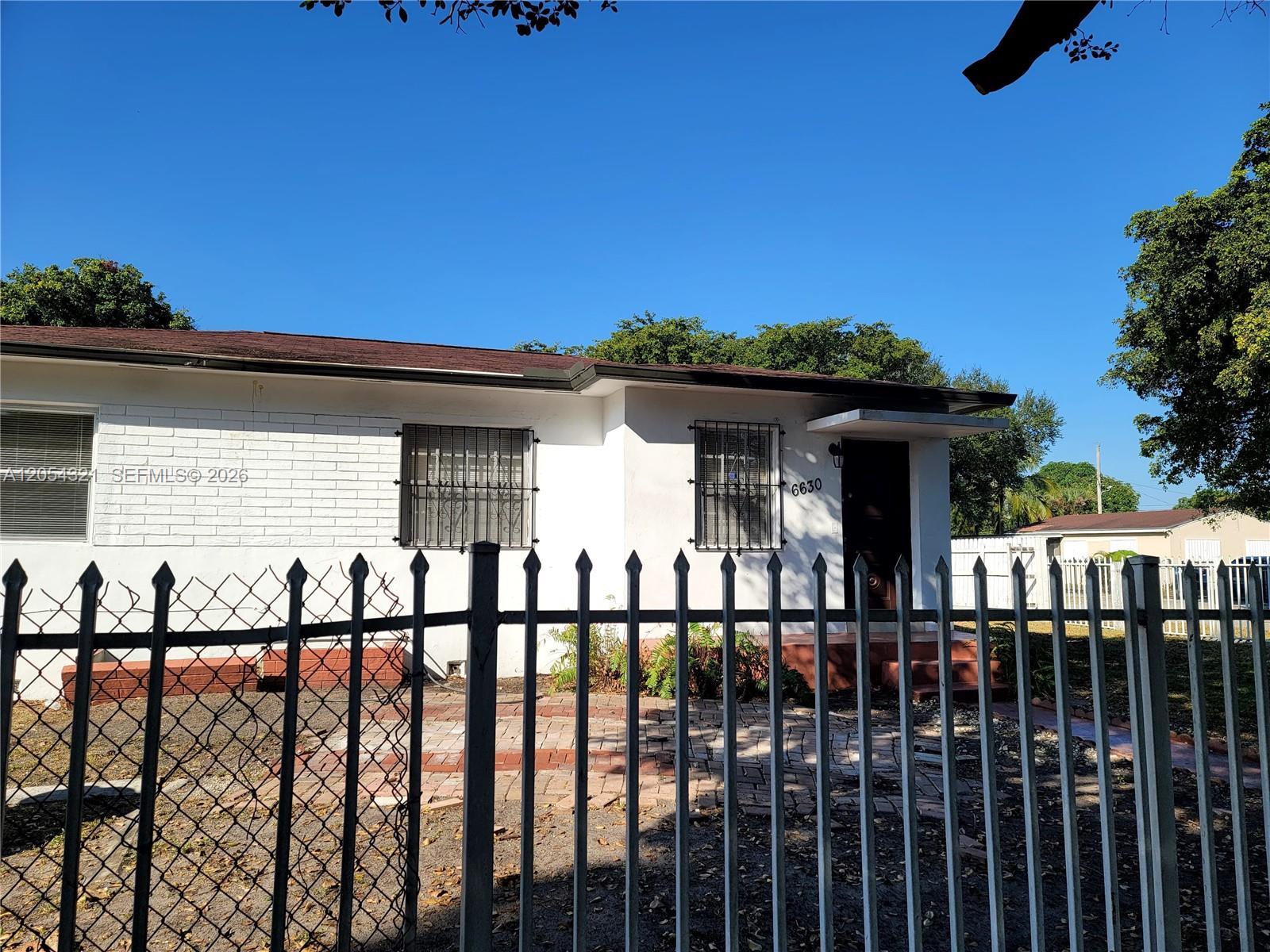 6630 NW 29 AVE, Miami FL 33147 photo 2