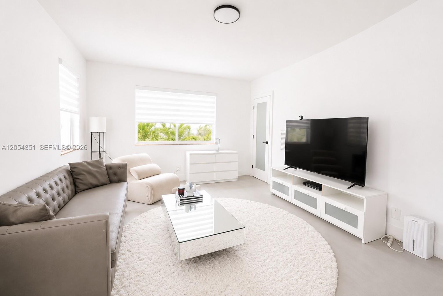 815 W 39th St # 3, Miami Beach FL 33140 photo 2