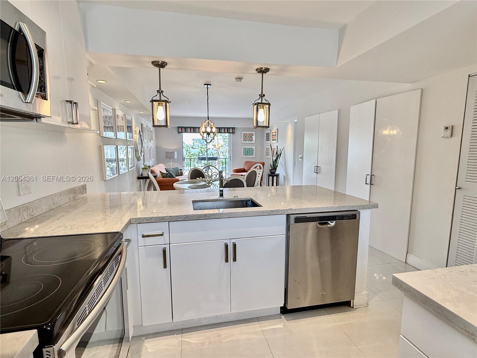 855 Euclid Ave # 402, Miami Beach FL 33139 photo 4