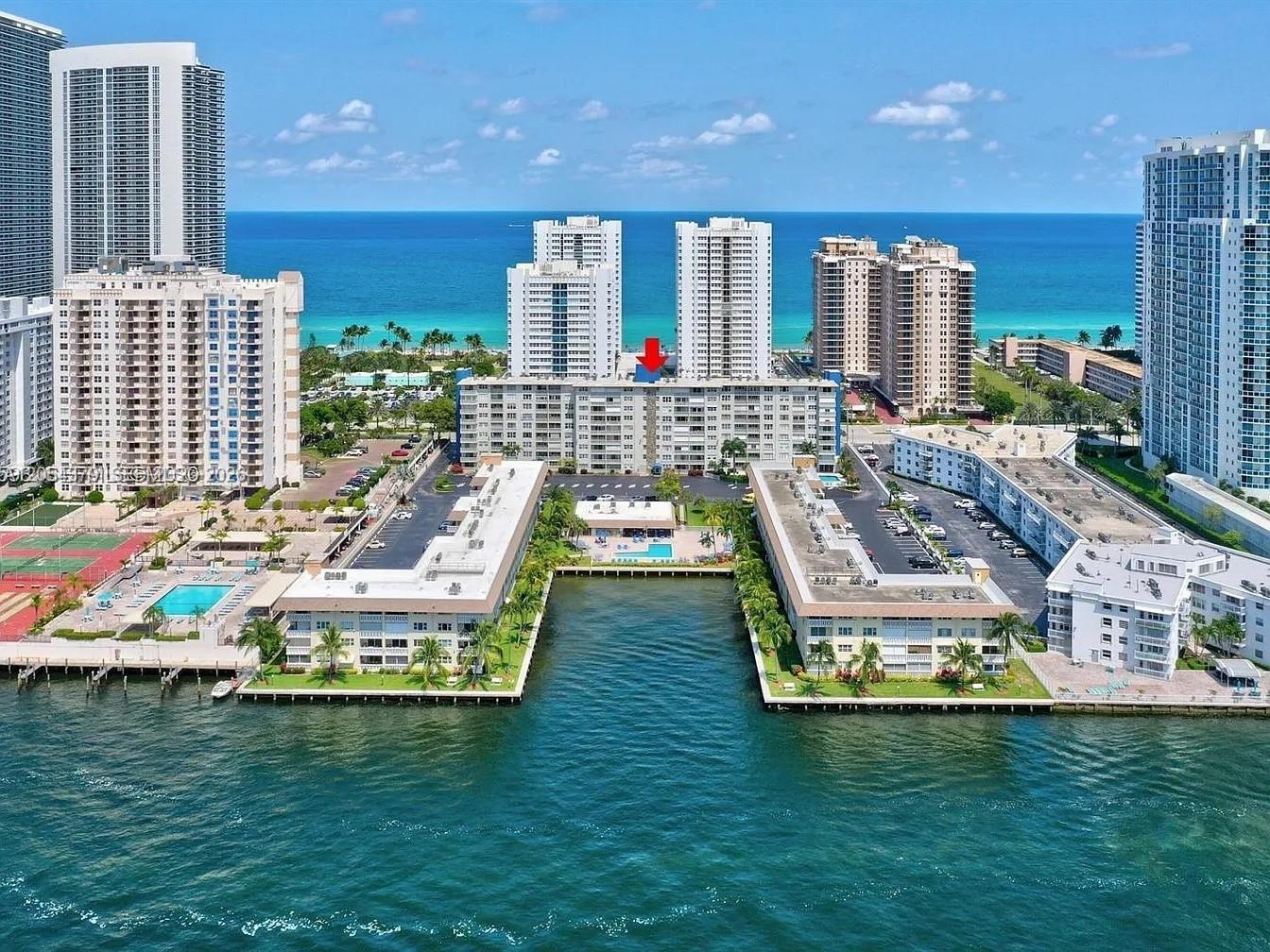 1893 S Ocean Dr # 212, Hallandale Beach FL 33009
