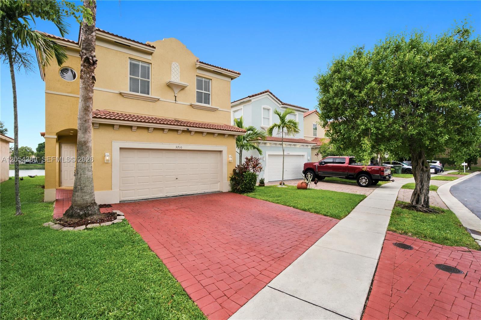 3710 NE 22nd Pl, Homestead FL 33033 photo 2