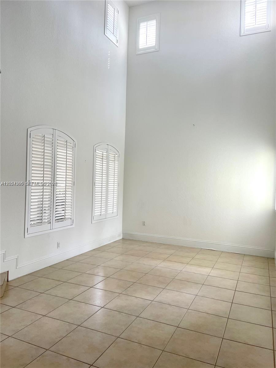 6644 SW 163rd Pl, Miami FL 33193 photo 4