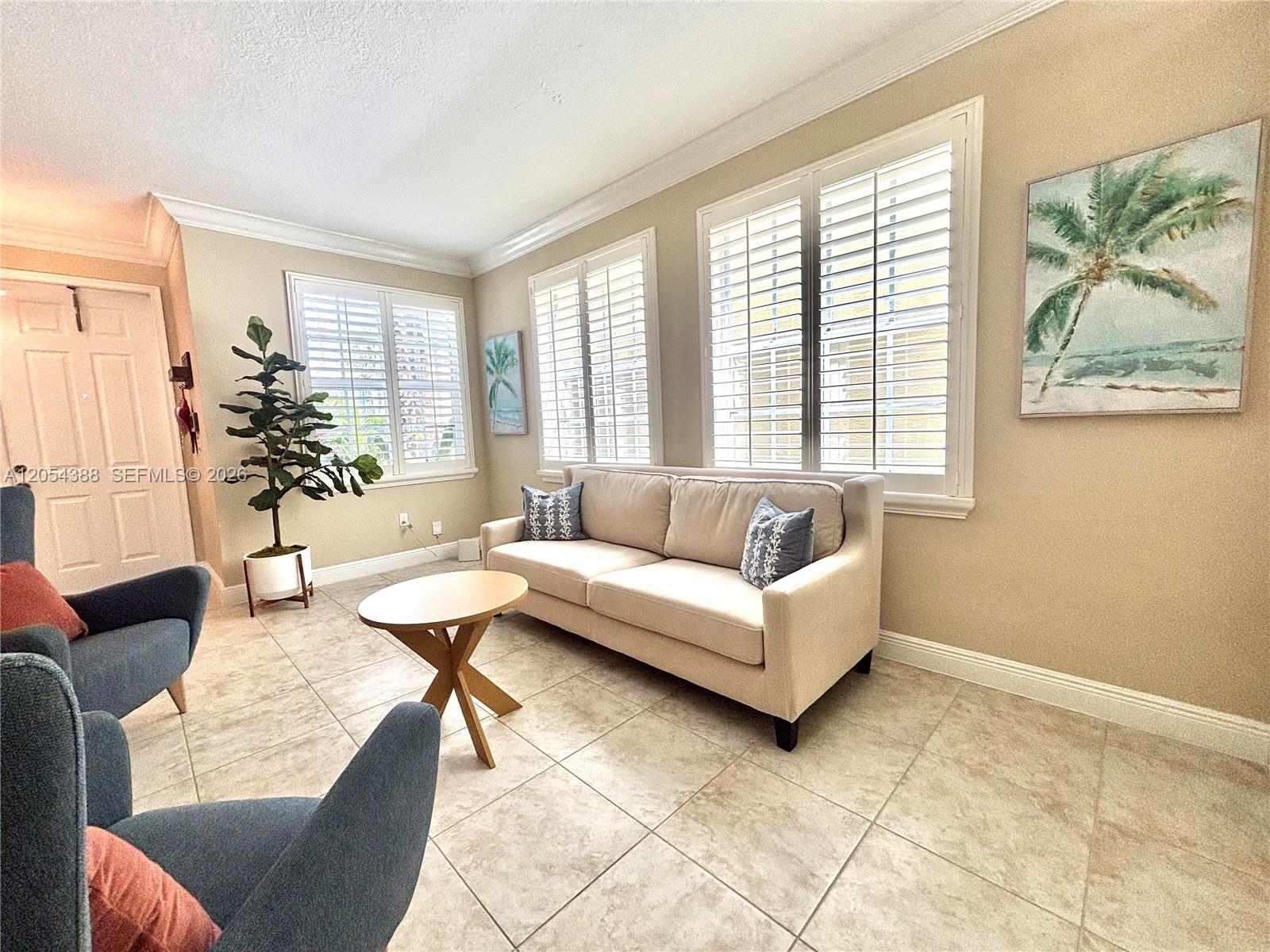 9109 Dupont Pl, Wellington FL 33414 photo 4