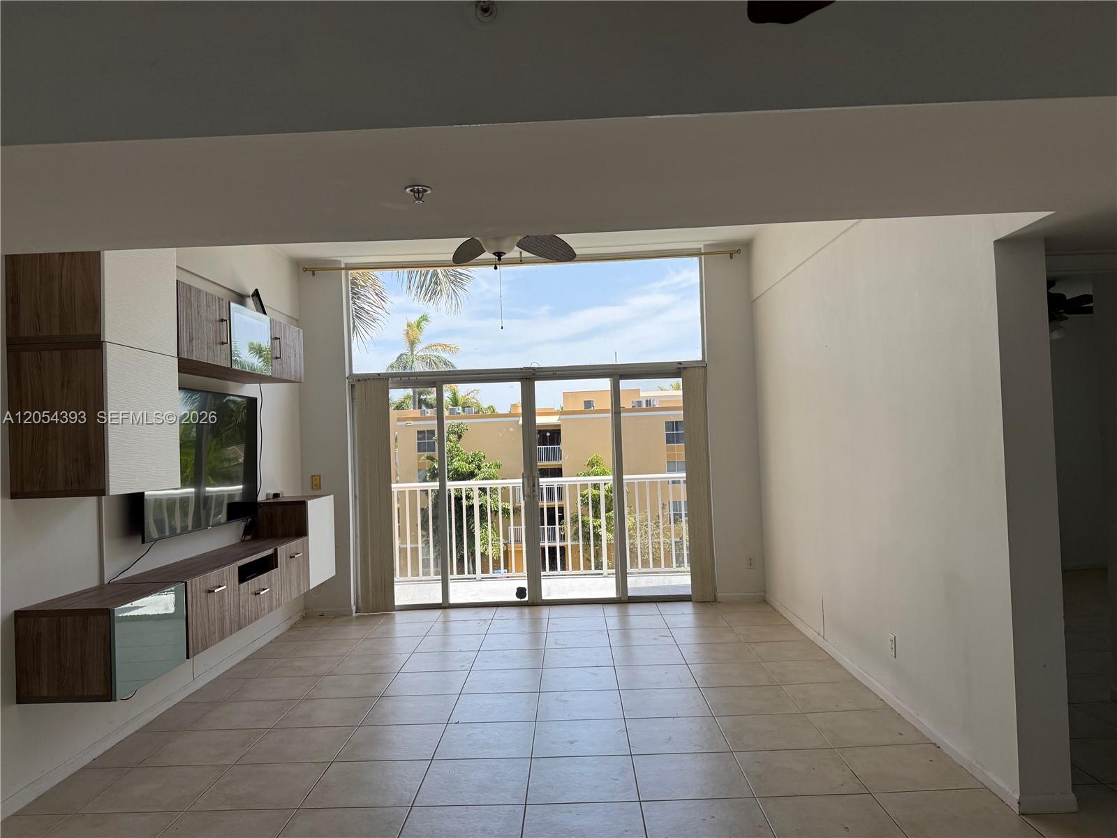 1341 SE 3rd Ave # 404, Dania Beach FL 33004 photo 3