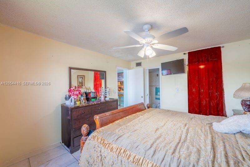 9917 W Okeechobee Rd # 306, Hialeah Gardens FL 33016 photo 4