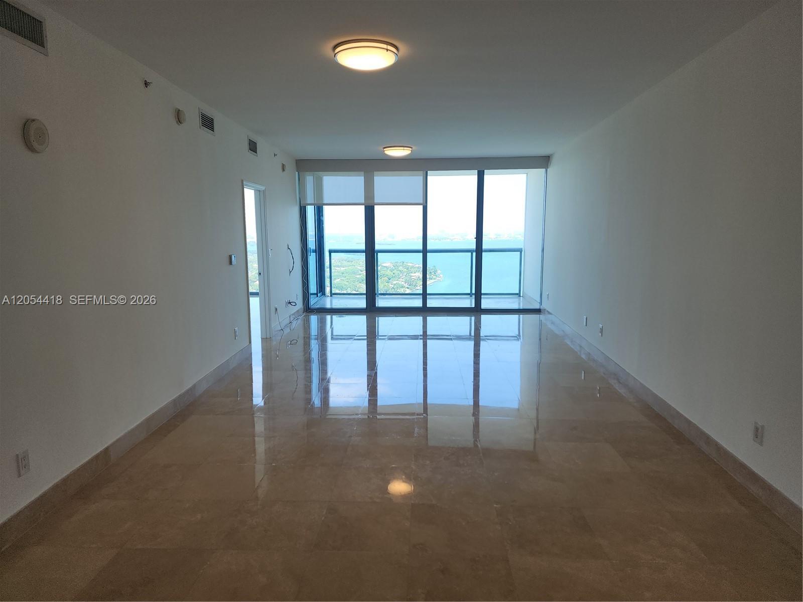 601 NE 36th St # 3210, Miami FL 33137 photo 4