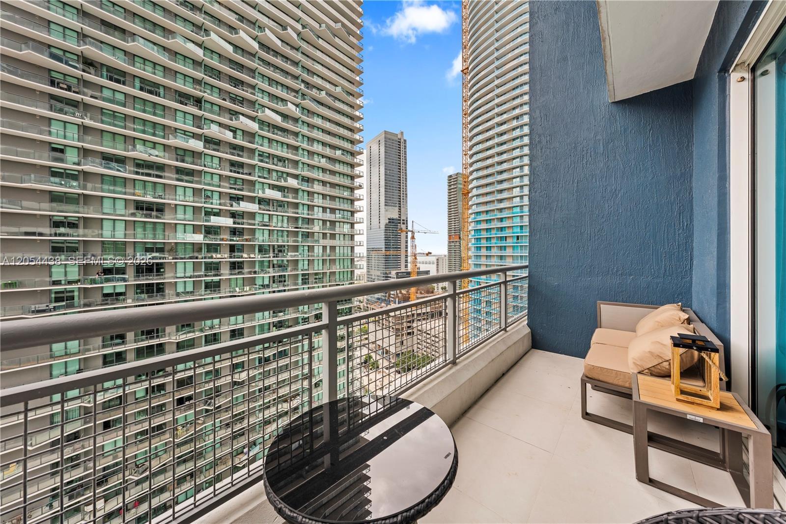 60 SW 13th St # 2422, Miami FL 33130 photo 3
