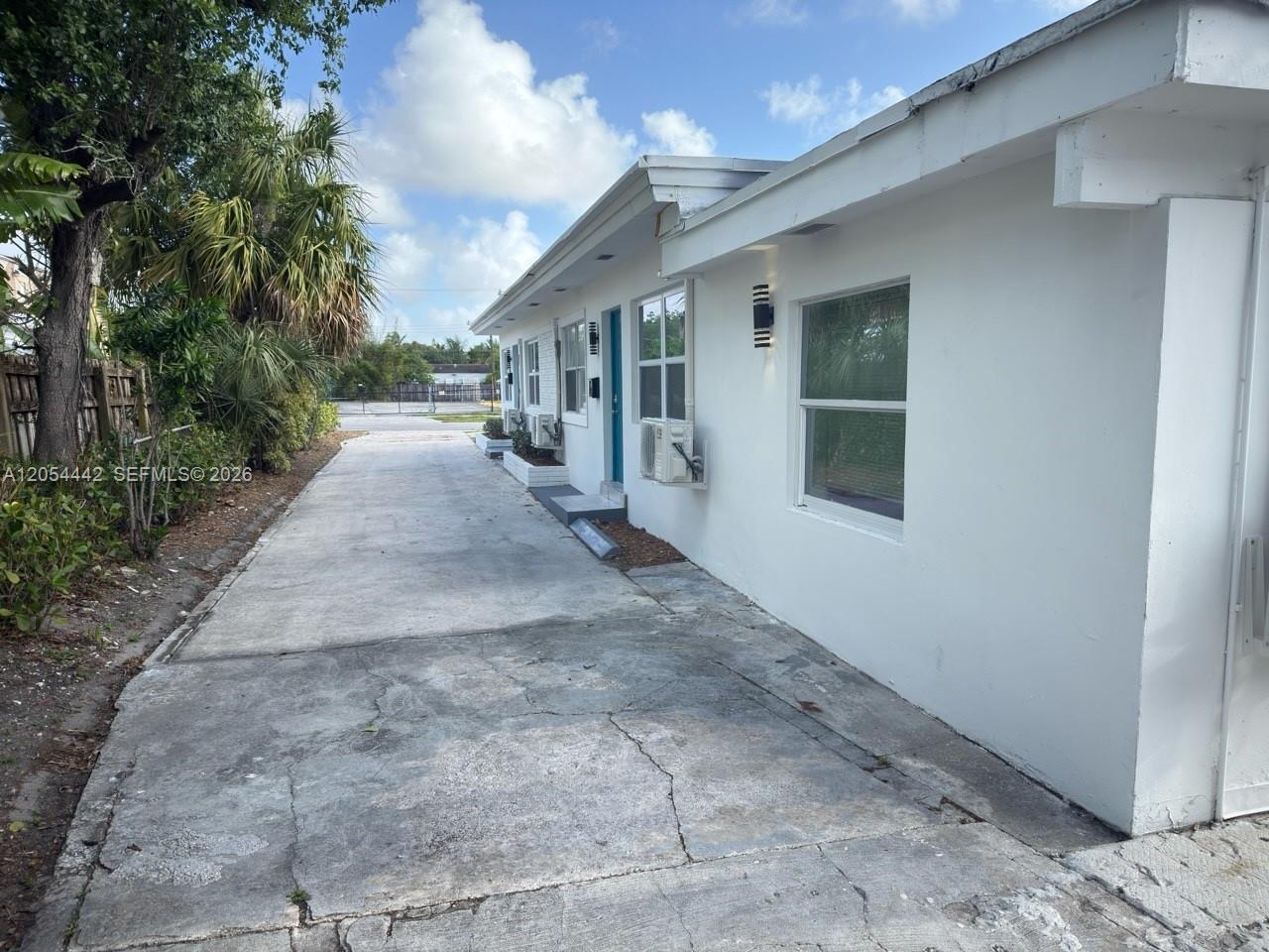 1838 Mckinley St # 3, Hollywood FL 33020 photo 2