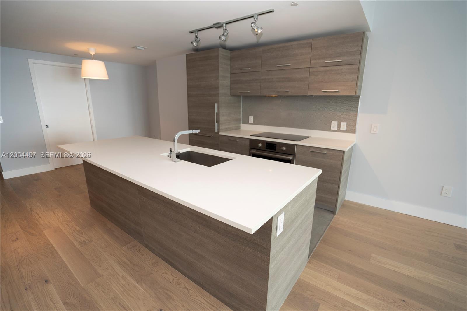 650 NE 32nd St # 4104, Miami FL 33137 photo 4
