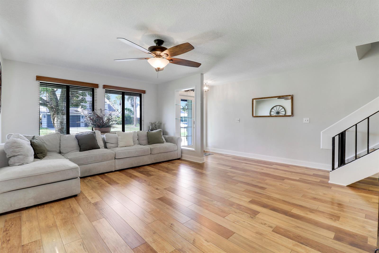 1119 RAINWOOD Circle, Palm Beach Gardens FL 33410 photo 5