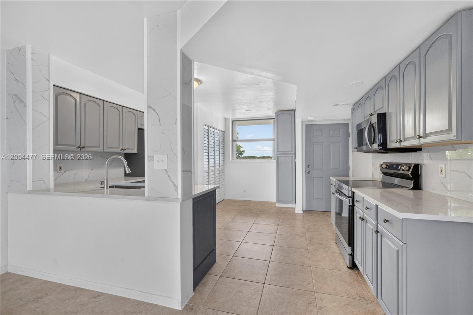117 Lake Emerald Dr # 408, Oakland Park FL 33309 photo 4