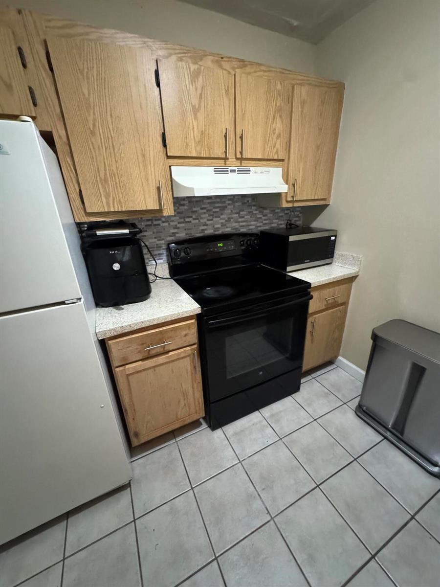 5090 ELMHURST Road # C, West Palm Beach FL 33417 photo 5