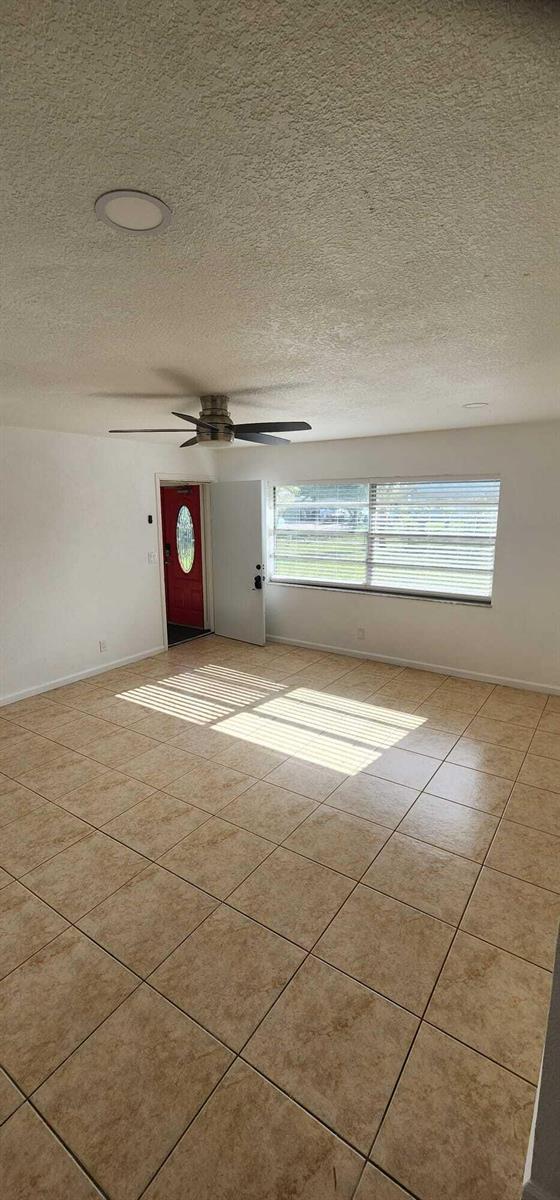 340 Walker Avenue, FL 33463 photo 2