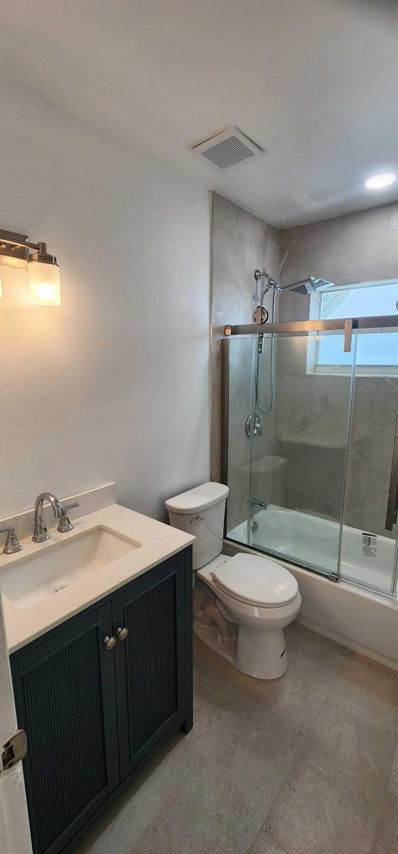 340 Walker Avenue, FL 33463 photo 3
