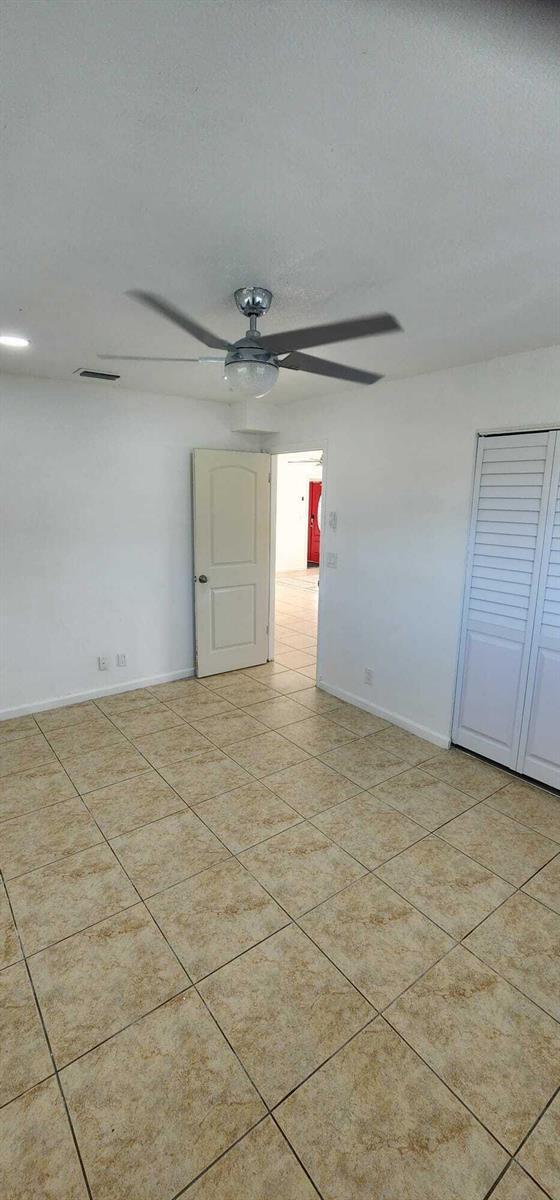 340 Walker Avenue, FL 33463 photo 5