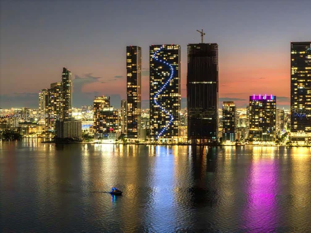 725 NE 24th Street # 2404, Miami FL 33137 photo 2