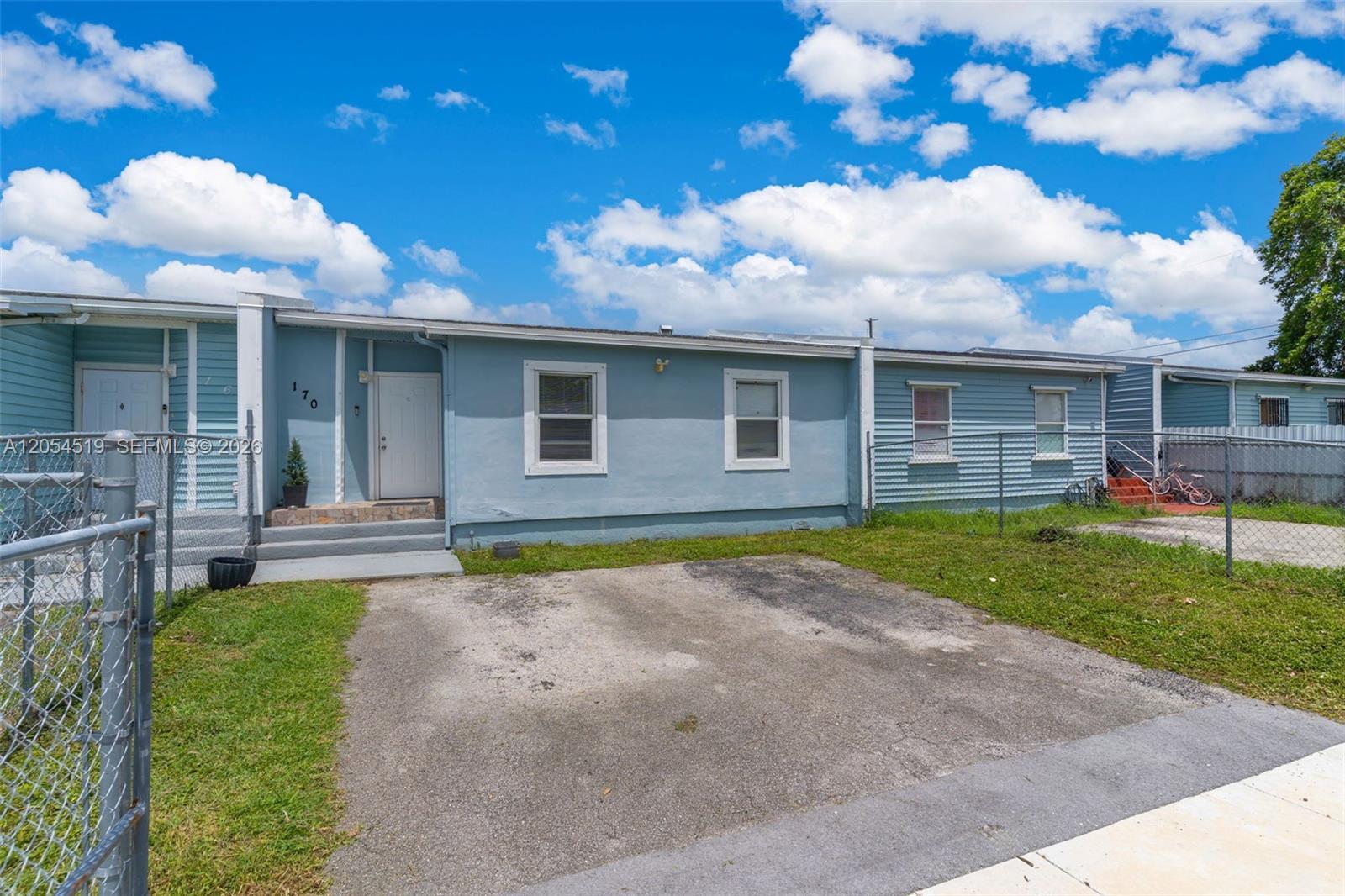170 NW 9th Ave, Florida City FL 33034 photo 2