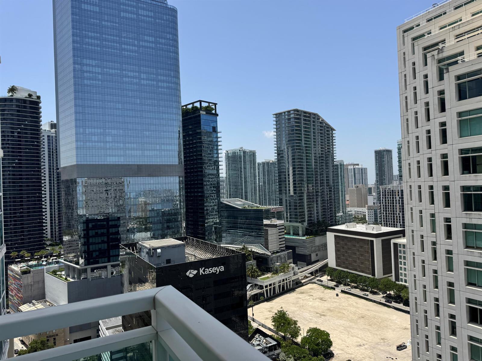 950 BRICKELL BAY Drive # 2802, Miami FL 33131 photo 2