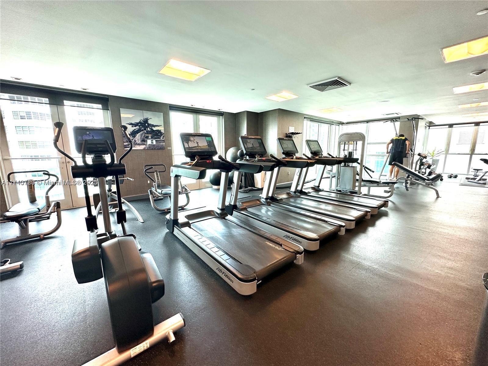 950 BRICKELL BAY Drive # 2802, Miami FL 33131 photo 5