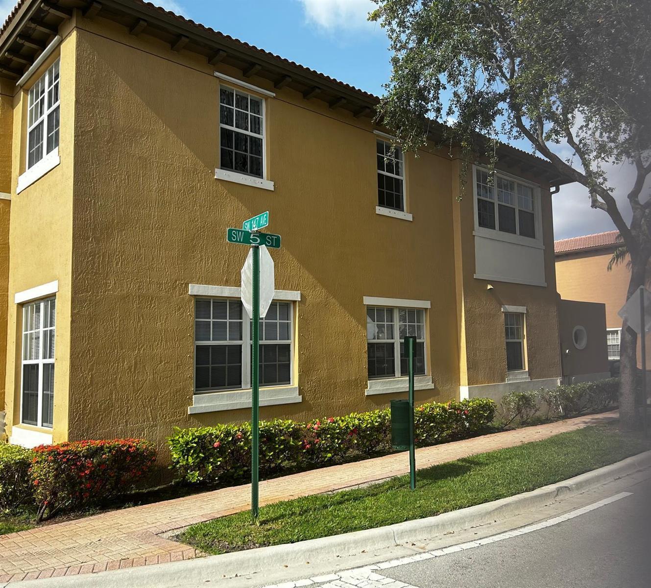 502 SW 147th Avenue, Pembroke Pines FL 33027 photo 3