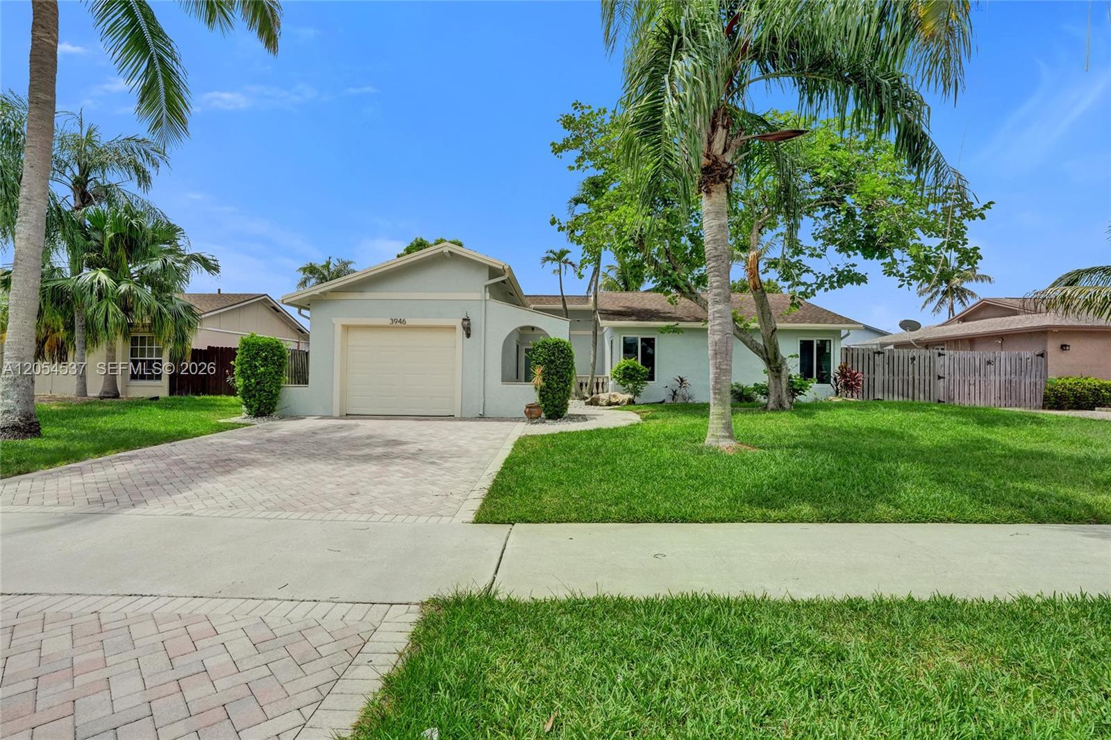 3946 NW 1st Dr, Deerfield Beach FL 33442 photo 2