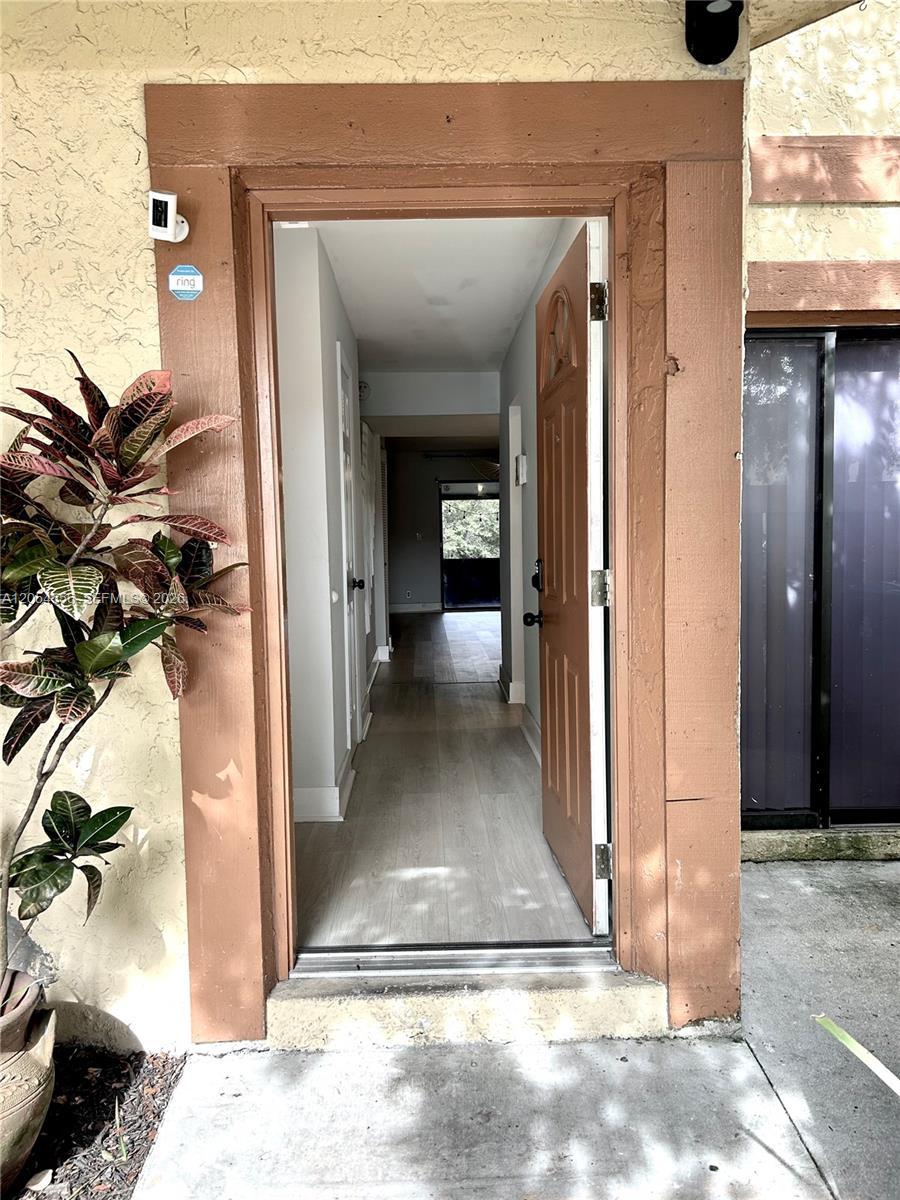 4070 Sierra Ter, Sunrise FL 33351 photo 3