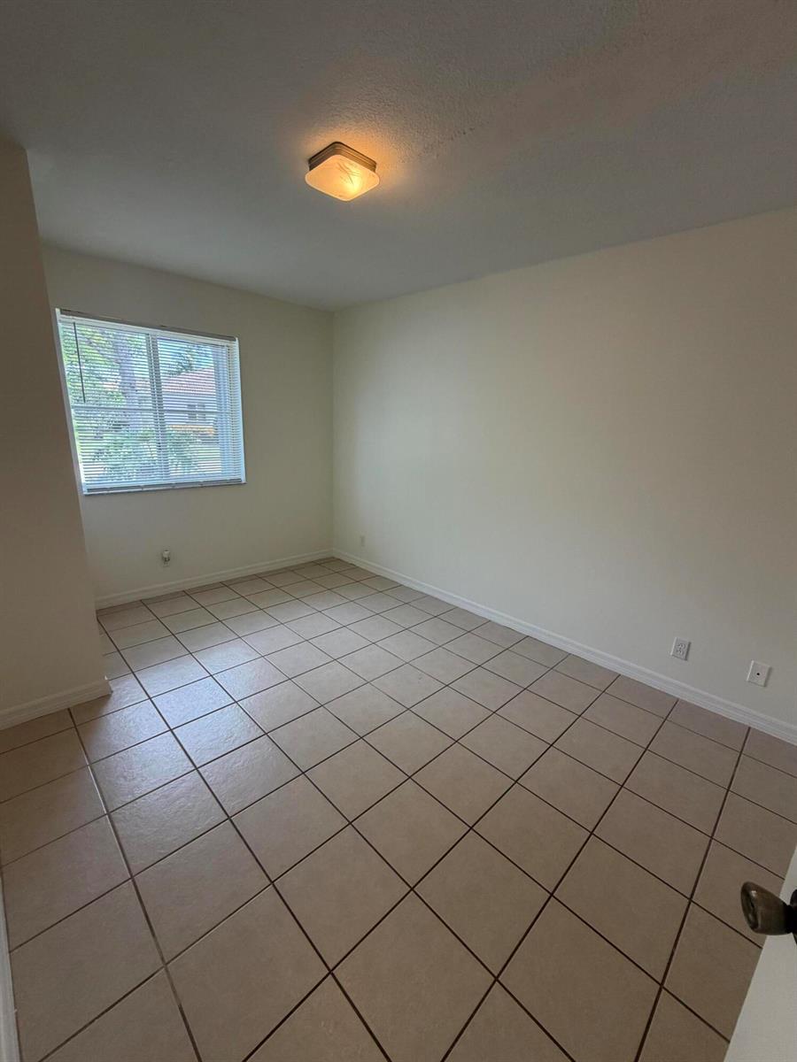 11289 SW 18th Court, Miramar FL 33025 photo 5