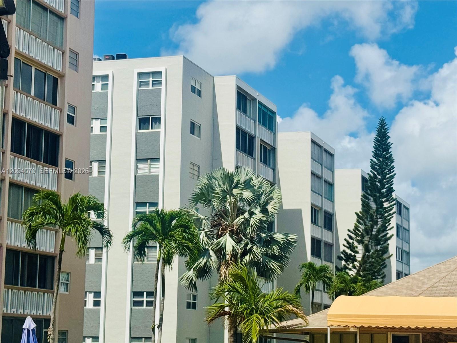 420 NE 12th Ave # 502, Hallandale Beach FL 33009 photo 3