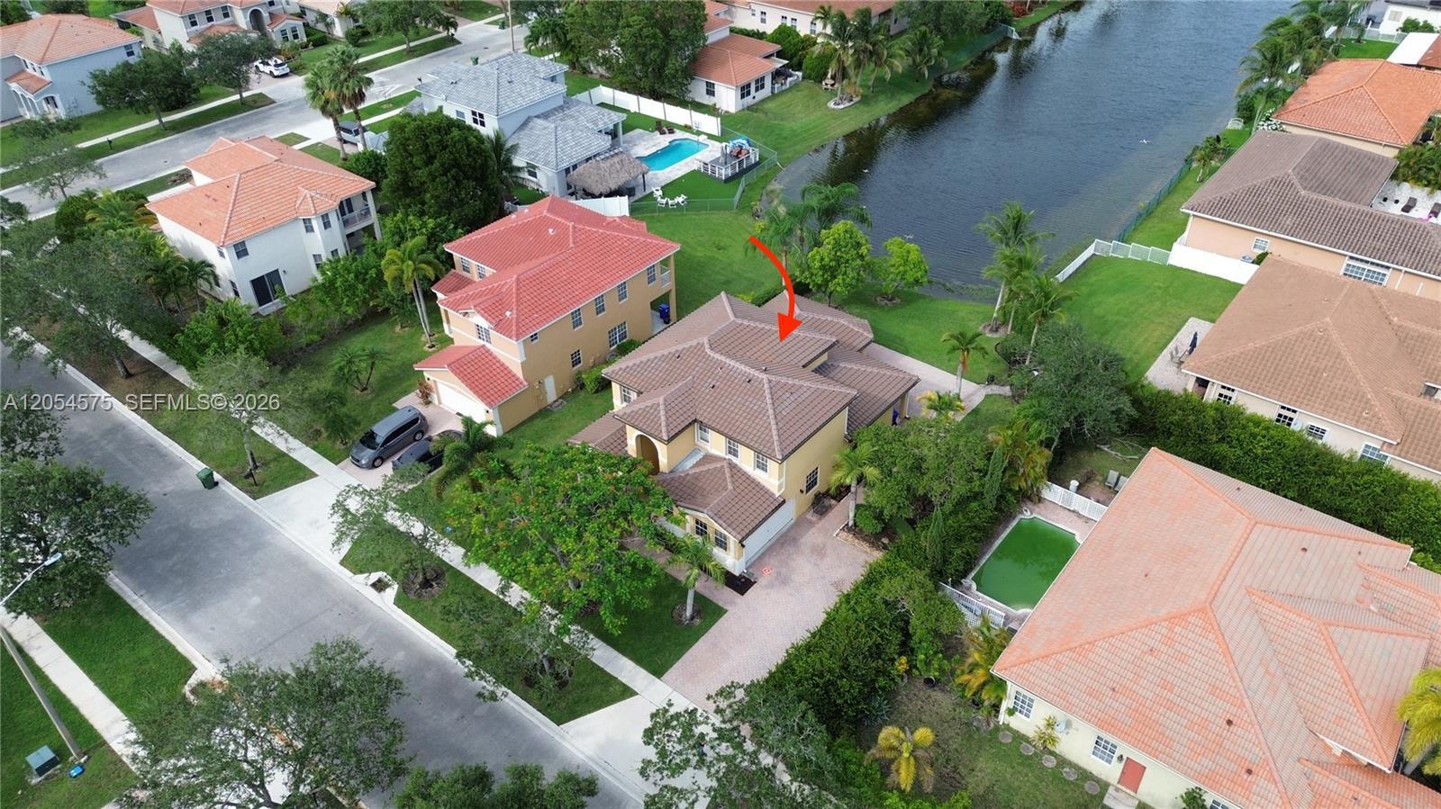 1247 NW 165th Ave, Pembroke Pines FL 33028 photo 4
