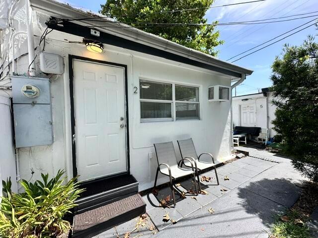 844 NE 17th Way Apt 2, Fort Lauderdale FL 33304 photo 2