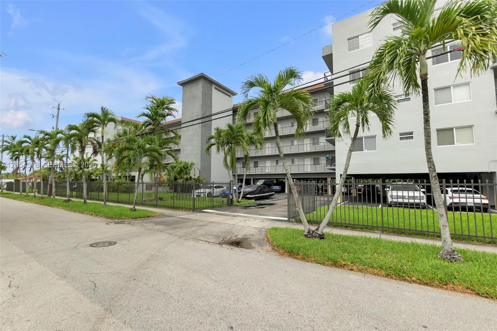 900 SW 84th Ave # 412A, Miami FL 33144 photo 2