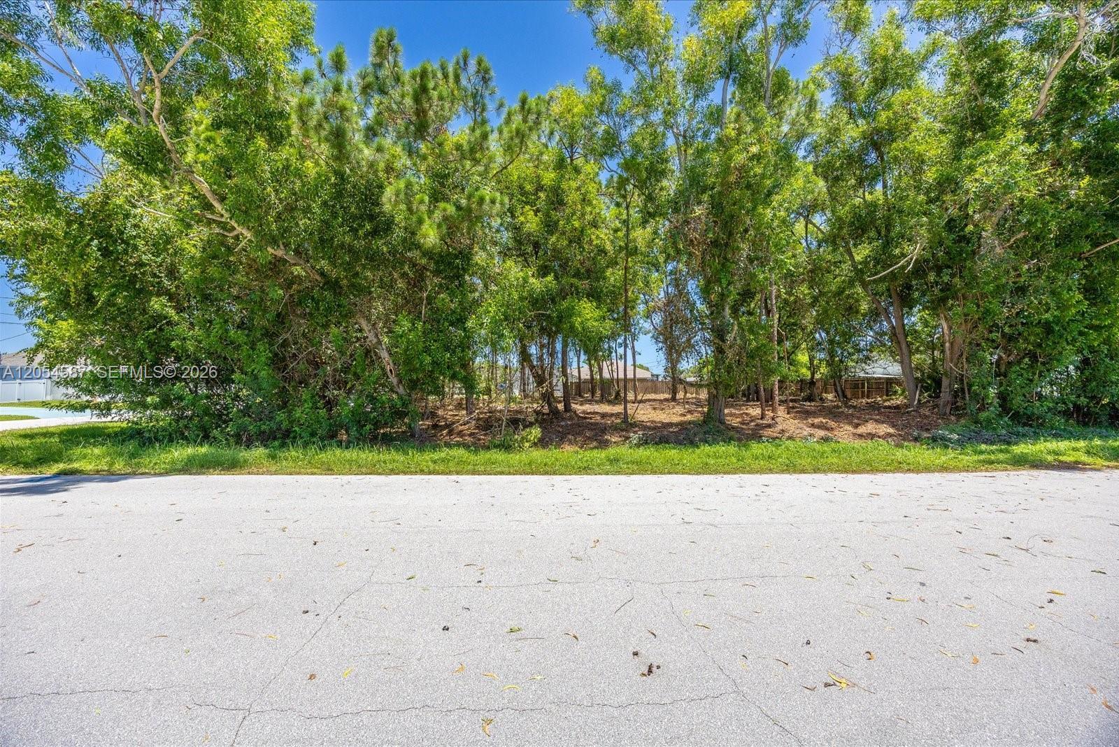 2801 SE Leigh Ave, Port St. Lucie FL 34952 photo 5