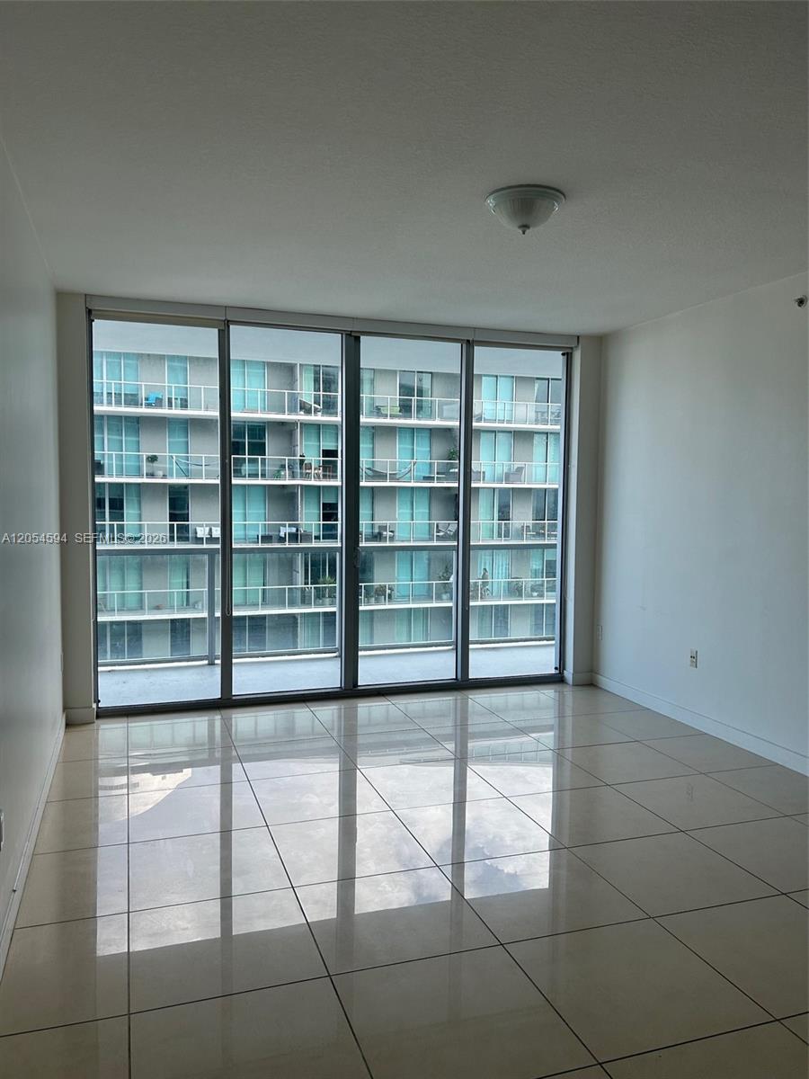 1111 SW 1st Ave # 3816, Miami FL 33130 photo 2