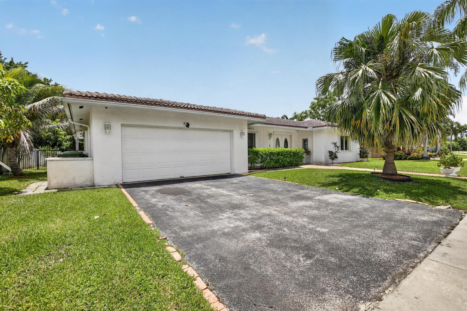 410 Bonaventure Boulevard, Weston FL 33326 photo 3