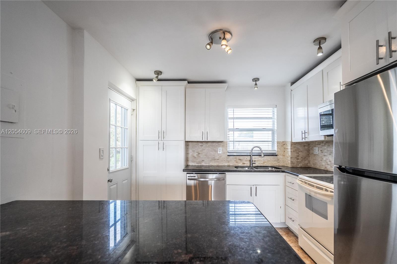 7850 Byron Ave # 207, Miami Beach FL 33141 photo 5
