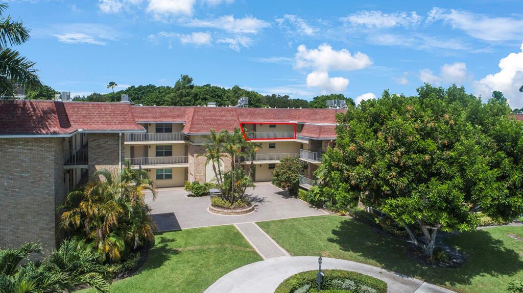 5560 TAMBERLANE Circle # 324, Palm Beach Gardens FL 33418 photo 2