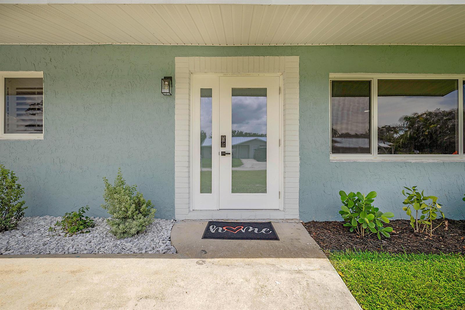 1851 SE Jackson Street, Stuart FL 34997 photo 3