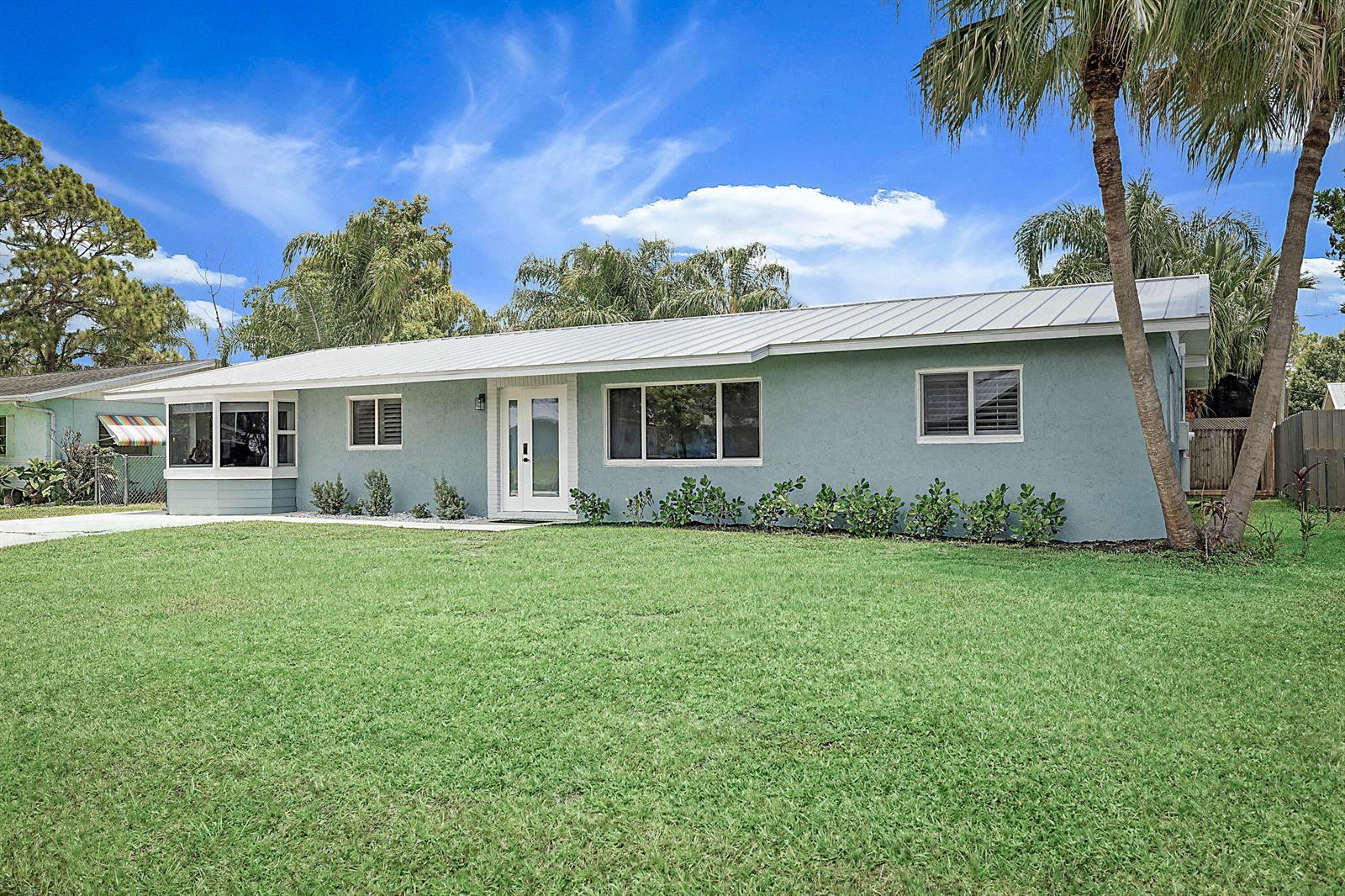 1851 SE Jackson Street, Stuart FL 34997