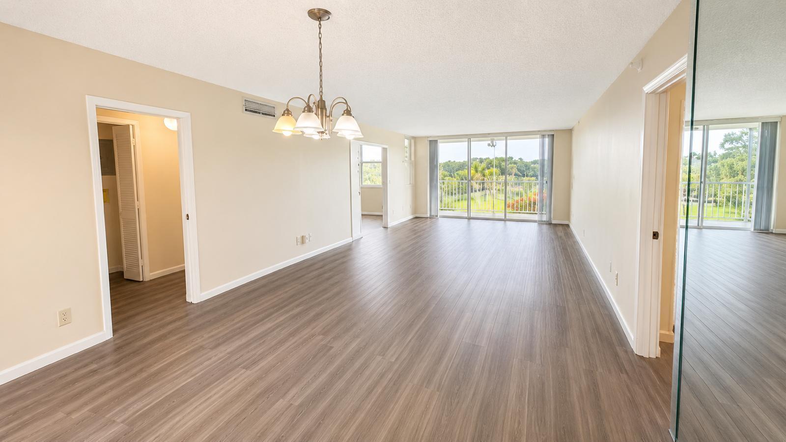 3520 Oaks Way # 402, Pompano Beach FL 33069 photo 2