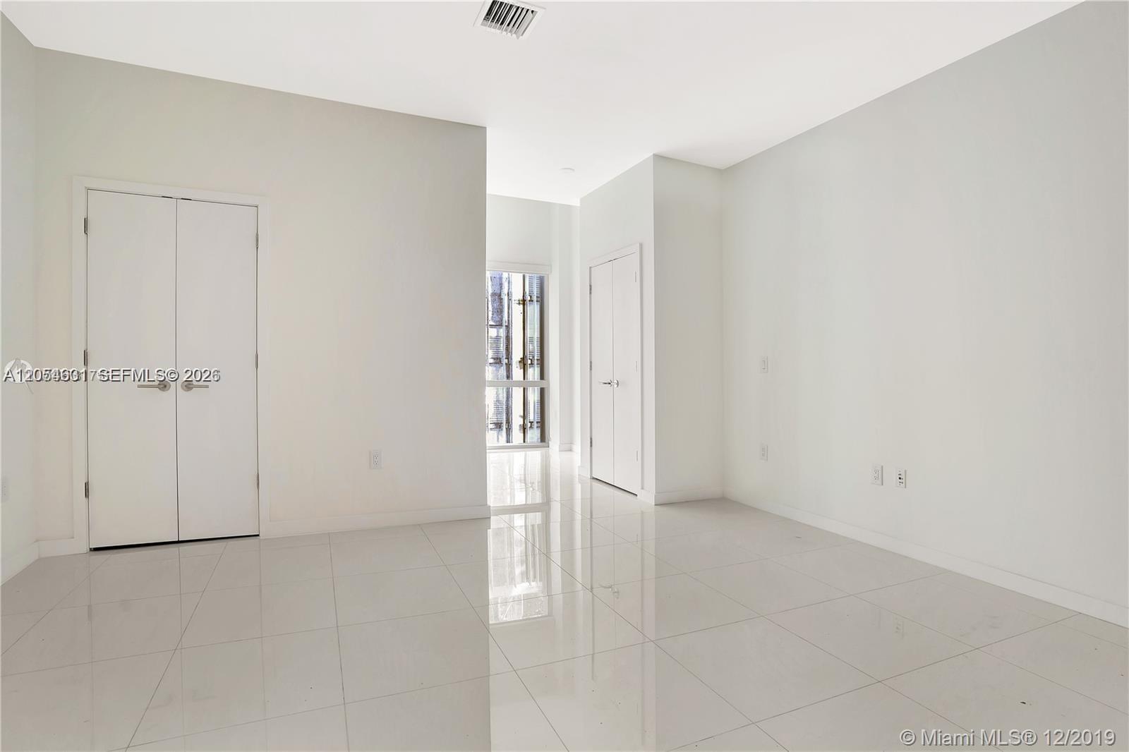 851 NE 1st Ave # 504, Miami FL 33132 photo 5