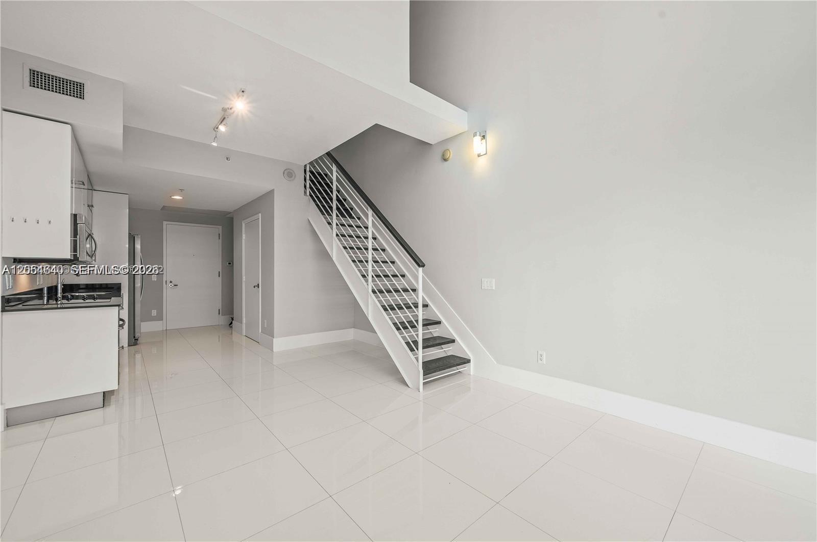 60 SW 13th St # 3618, Miami FL 33130 photo 5