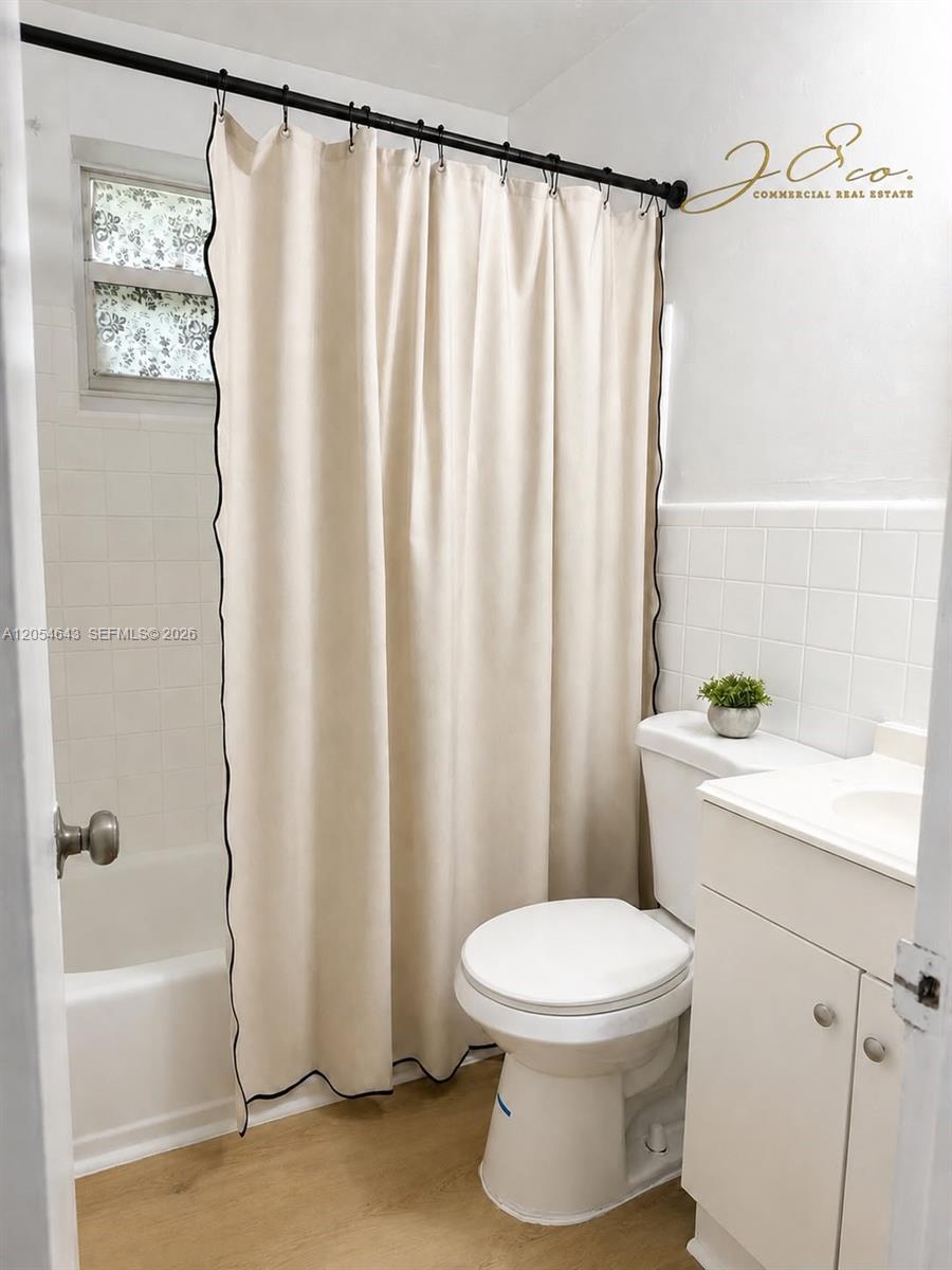 1465 W 28th St # 4, Hialeah FL 33010 photo 3