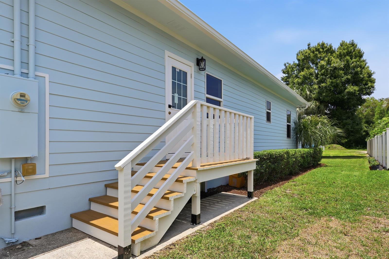 18066 Limestone Creek Road, Jupiter FL 33458 photo 2