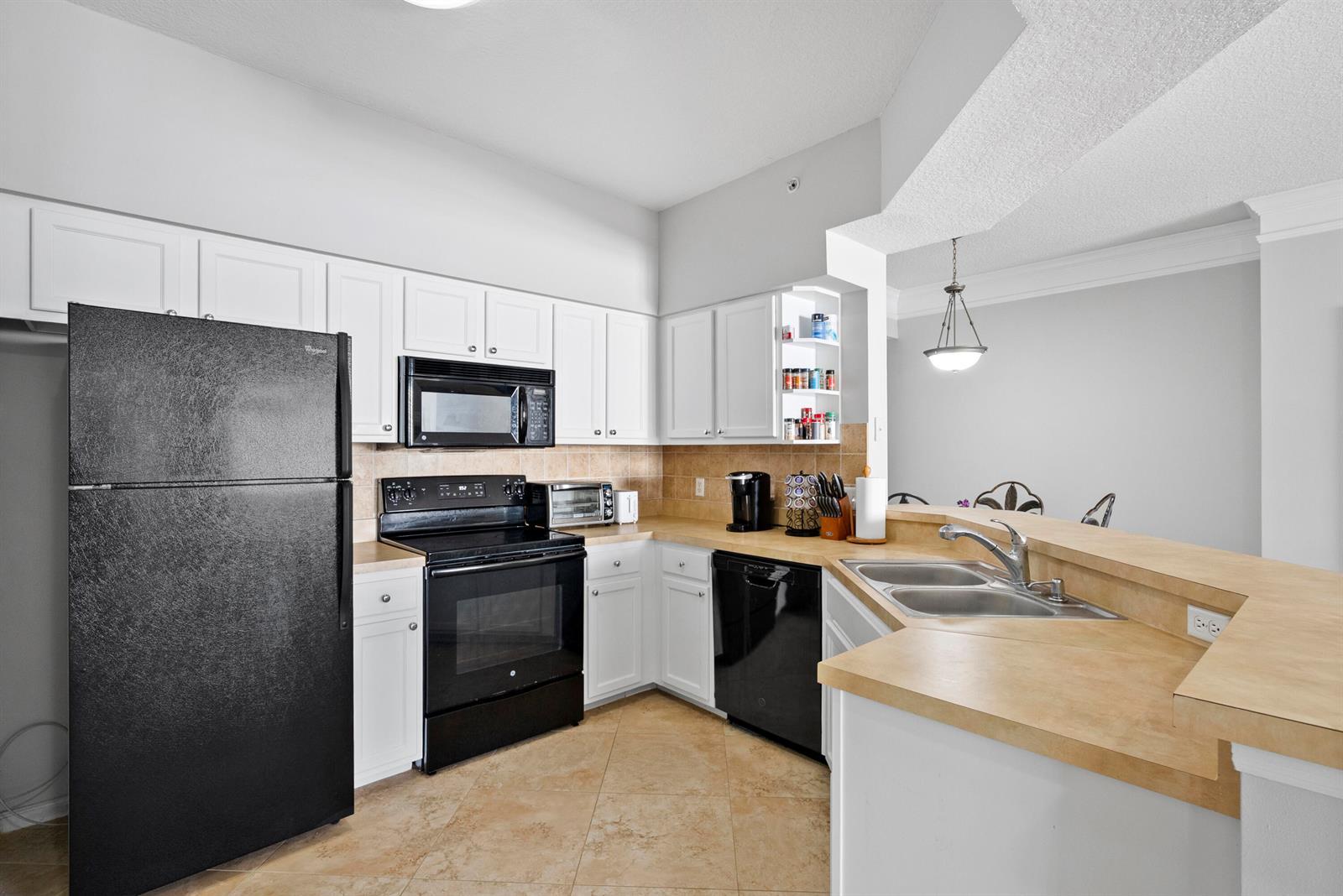 3303 Myrtlewood Circle E, Palm Beach Gardens FL 33418 photo 5