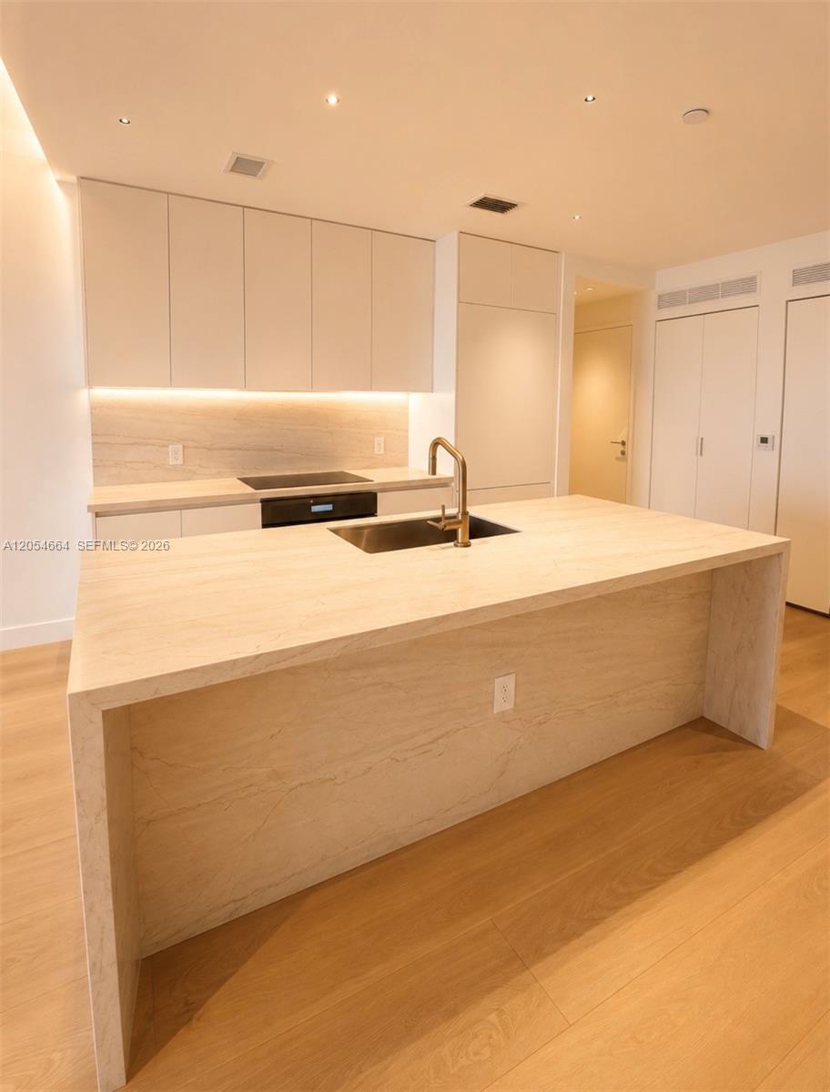 700 NE 23rd Ter # 2404, Miami FL 33137 photo 5
