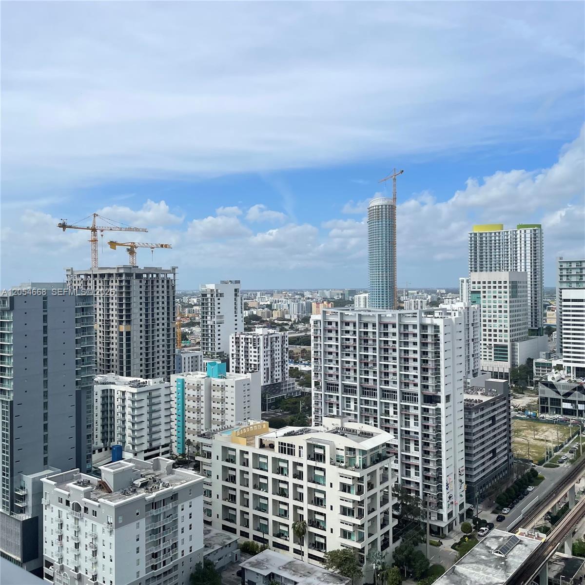 79 SW 12 ST, Miami FL 33130 photo 4