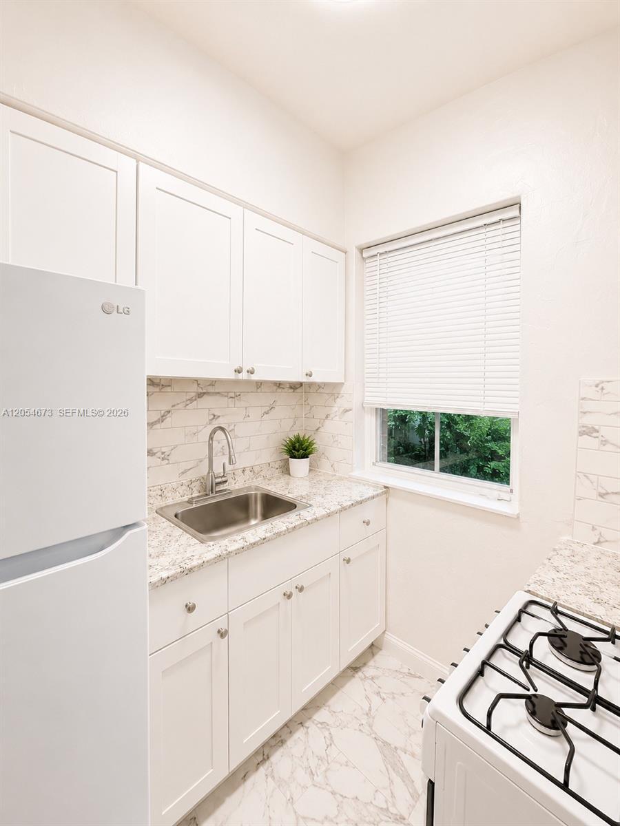 322 25th St # 2, Miami Beach FL 33140 photo 5