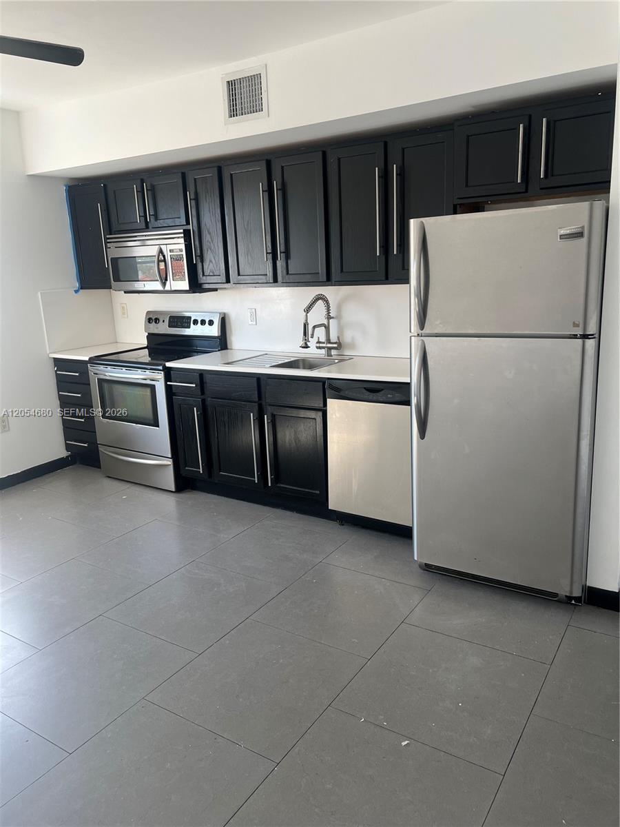 1876 SW 11th Ter # 205, Miami FL 33135